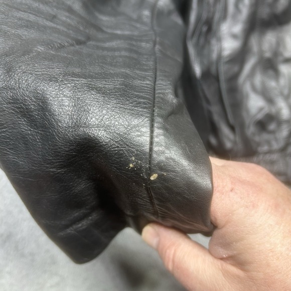 Vintage Wilsons Black Leather Bomber Jacket Men's Size 36 Classic Moto *SPOTS - Picture 11 of 16